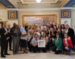 Pacientes y sobrevivientes de cáncer se congregan en el Capitolio de Oklahoma