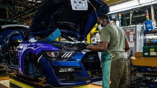 Suben las ventas de Ford, convirtiéndola en la marca más vendida de América