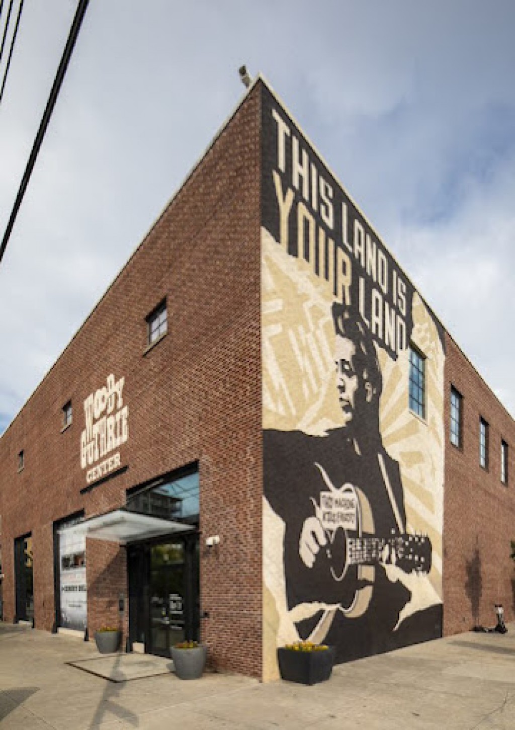 WOODY GUTHRIE CENTER ALBERGARÁ UNA EXPOSICIÓN QUE MOSTRARÁ FOTOS RARAMENTE VISTAS DE  BILLIE HOLIDAY 