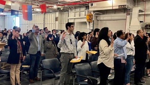 Servicio De Inmigracion Celebro el Día de la Independencia 2023 dando la bienvenida a miles de nuevos ciudadanos 