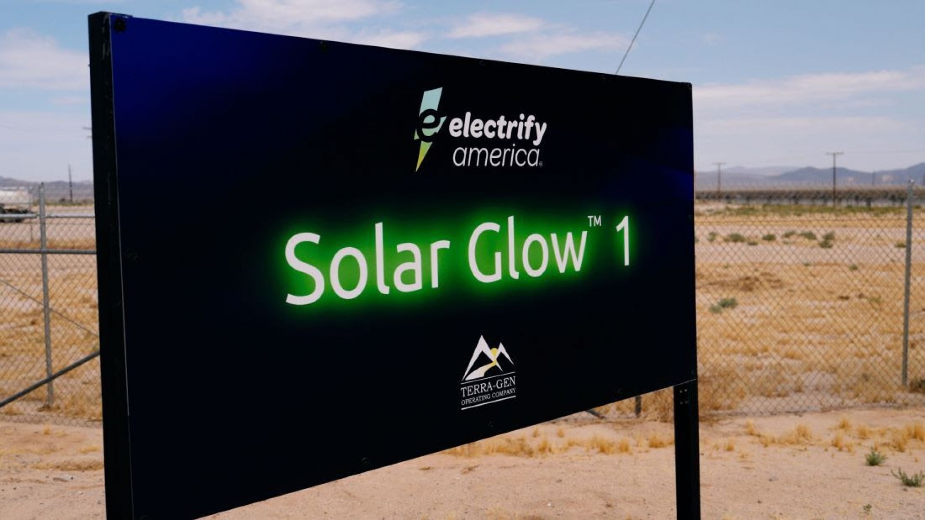 Comienzan las  operaciones de generación de  energía renovable en  Electrify America Solar Glow 1