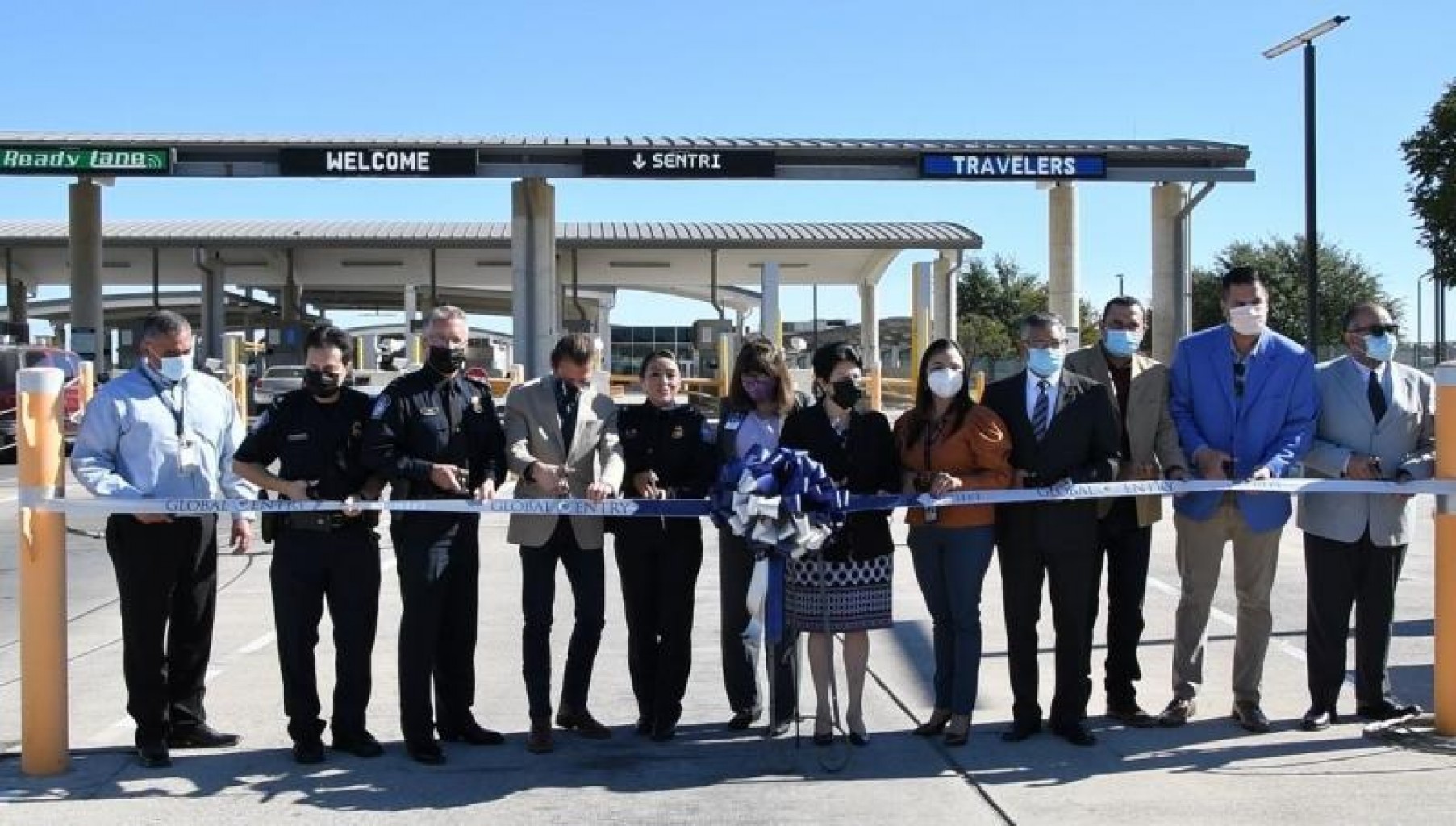 Puerto de Entrada de Del Río comenzará a procesar líneas de autobuses turísticos