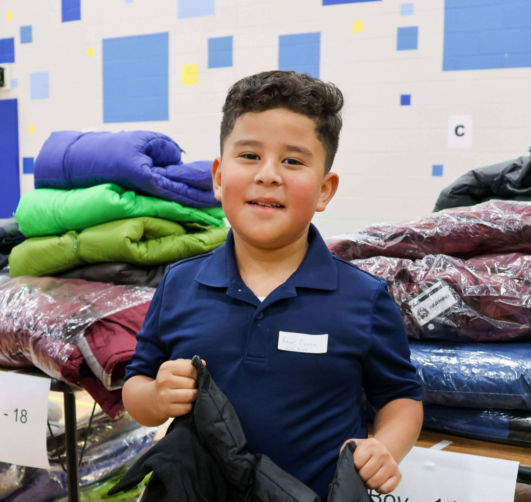 Celebran  “Programa anual Coat-a-Kid