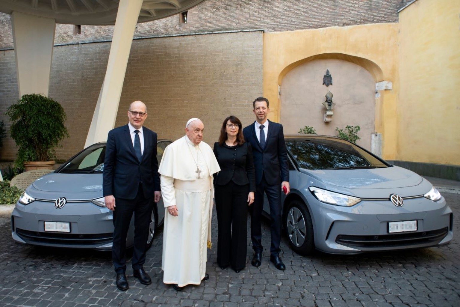 Volkswagen apoyará al Vaticano  hacia la movilidad sostenible