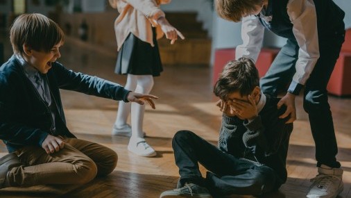 Cómo las escuelas pueden tomarse más en serio el acoso escolar