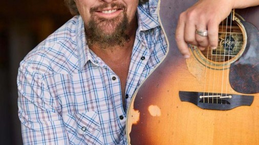 ESTRELLAS DE LA MÚSICA COMPARTEN BUENOS RECUERDOS DE TOBY KEITH, QUIEN FALLECIÓ HOY A LOS 62 AÑOS