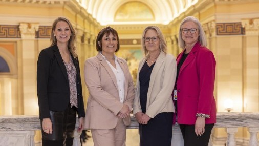 Caucus Legislativo de Mujeres de Oklahoma celebra el Mes de la Historia de la Mujer!