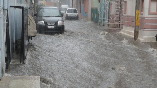 Proteger a las Comunidades de las inundaciones y el aumento de los costos de los Seguros