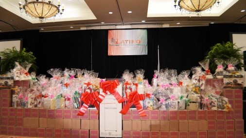 CELEBRANDO A LAS MADRES