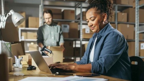 Dueños de negocios optimistas a medida que mejoran las condiciones económicas