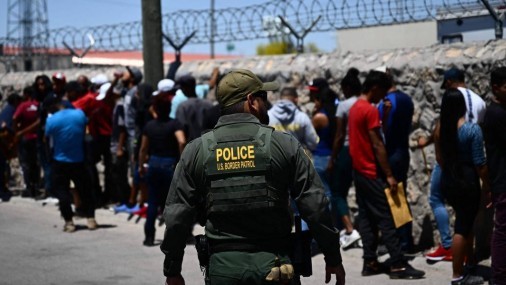EE.UU. consolida restricciones al asilo en la frontera