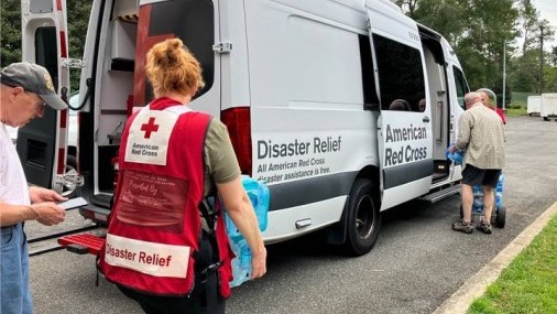 Voluntarios de Oklahoma se movilizan en respuesta a huracán Helene