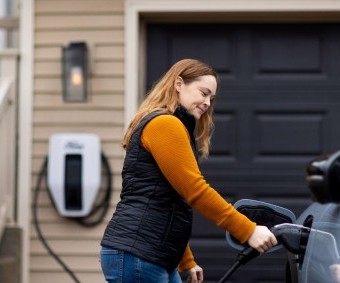 Ford está ampliando el cargador doméstico gratuito del Ford Power Promise