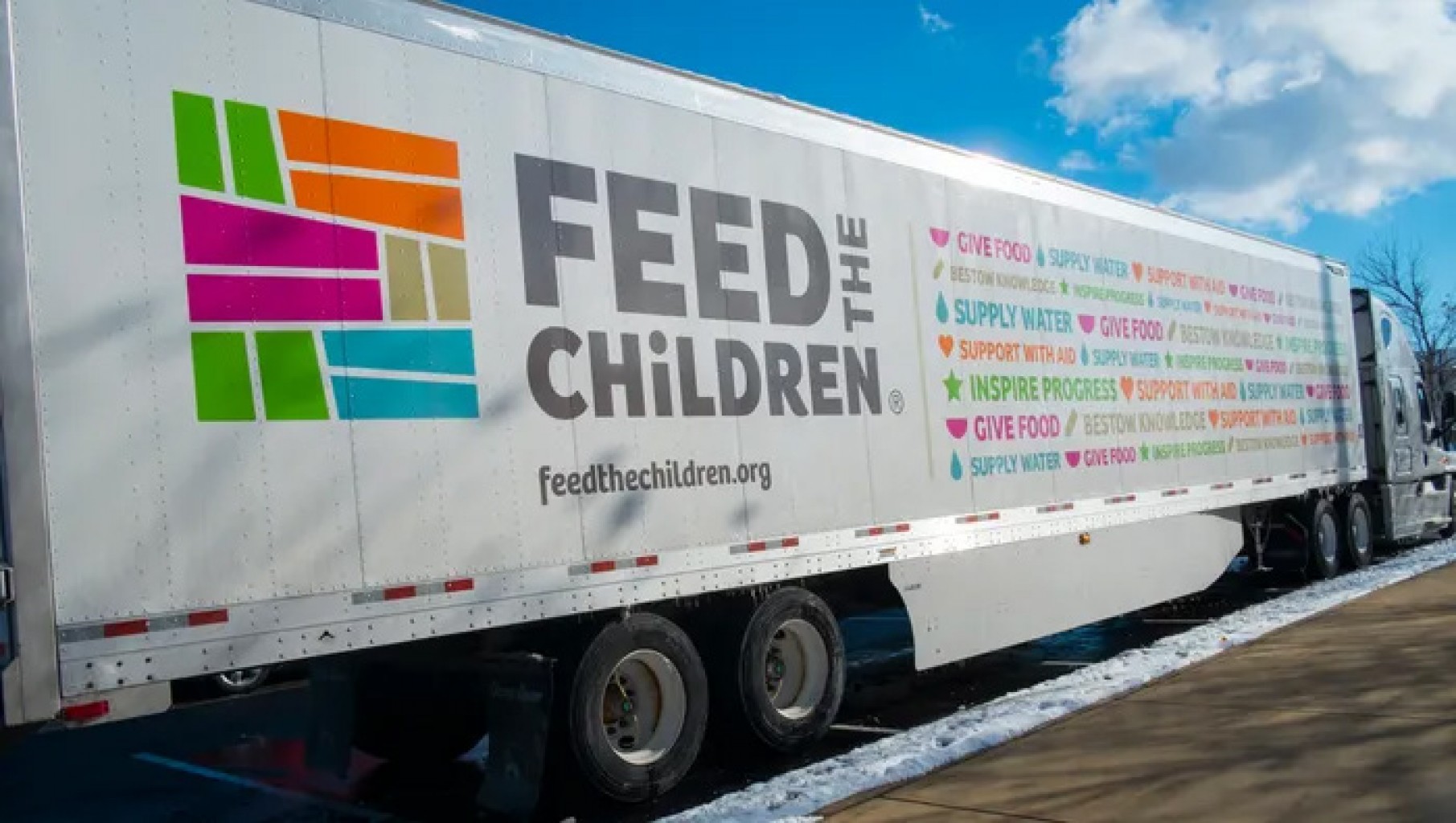 Feed the Children continúa su compromiso de proporcionar alimentos esenciales a las familias 