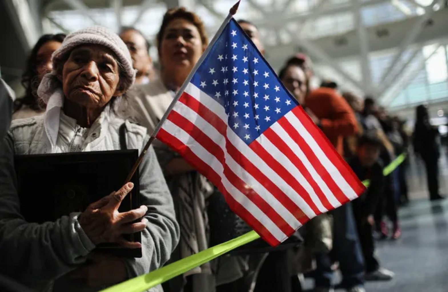 MENSAJE A NUESTROS LECTORES:  ENTENDIENDO “INMIGRACIÓN EN LOS ESTADOS UNIDOS DE HOY”