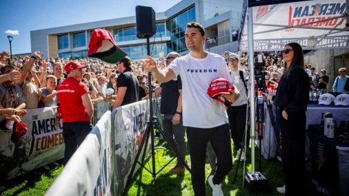 Charlie Kirk: opiniones controvertidas, estudiantes universitarios y percepción pública