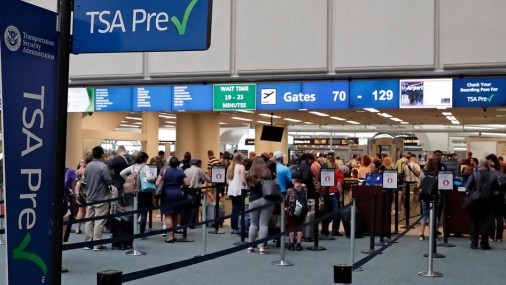 El DHS y TSA ponen a las familias primero con la campana: 