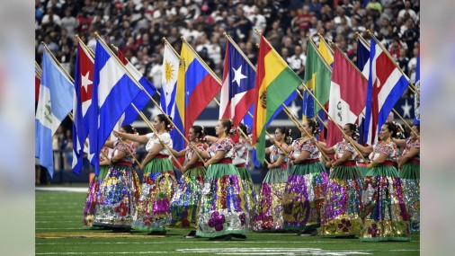 La NFL celebra a los aficionados y jugadores “Por la cultura” La NFL celebra a los aficionados y jugadores “Por la cultura”