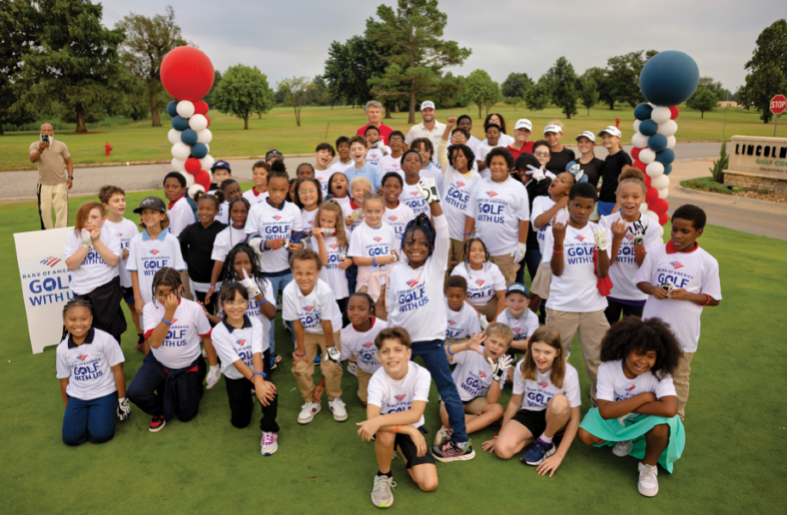 “Golf with Us” Bank of America involucra a jóvenes de OKC