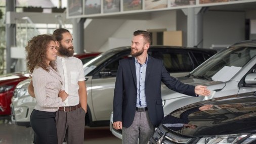 Suben las tasas de interés para préstamos de automóviles. Aquí tienes los datos