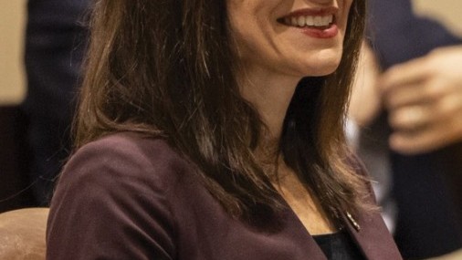 Senadora de Tulsa- Anna Dossett dirige studio: “Licencia familiar remunerada” Senadora de Tulsa- Anna Dossett dirige studio: “Licencia familiar remunerada”