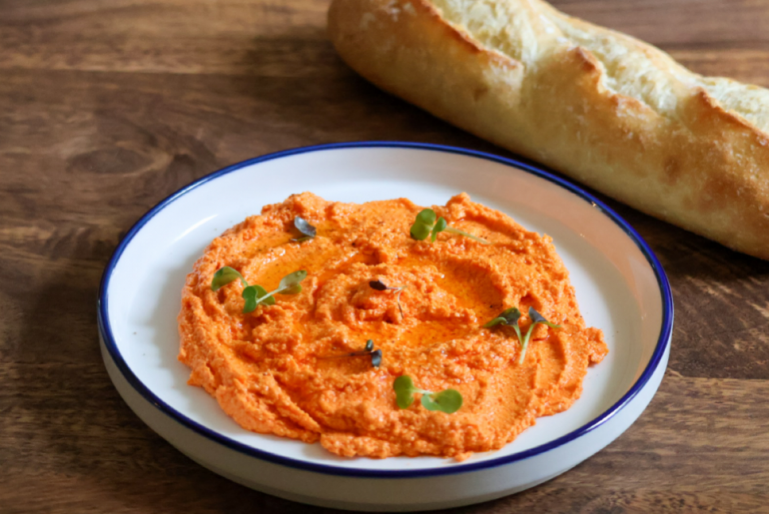 Dip de queso feta DOP y pimientos de piquillo Dip de queso feta DOP y pimientos de piquillo