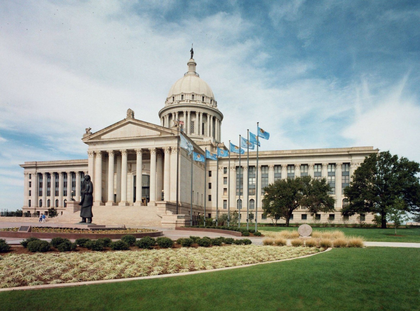 Legisladores demócratas invitan a dialogar sobre leyes