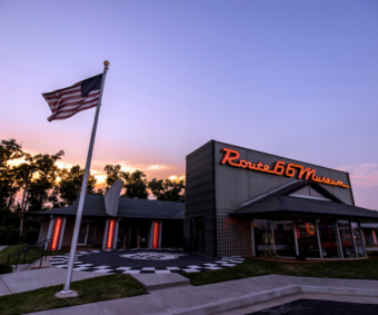 Museo de la Ruta 66 de Oklahoma recibe subvención para restauración de Icónico Hotel