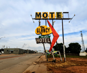 Museo de la Ruta 66 de Oklahoma recibe subvención para restauración de Icónico Hotel