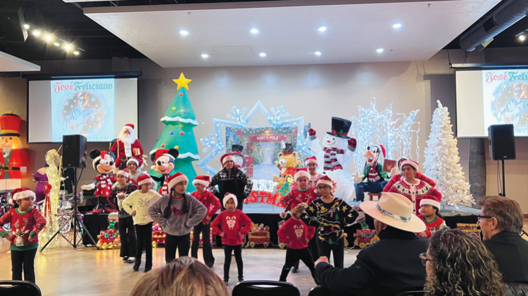 “Navidad en el Barrio” Alegria y Tradición por 36 Años 