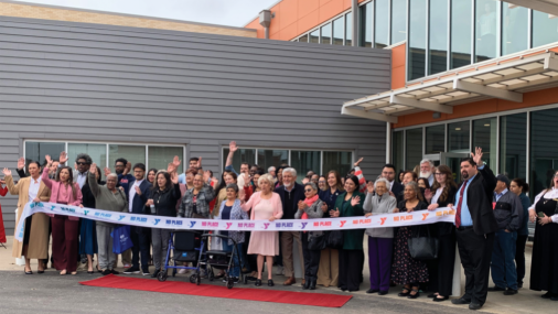 YMCA y Agencia Latina celebran la apertura del Pete White YMCA