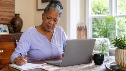 Conceptos erróneos sobre Medicare que debe tener en cuenta durante este Período de Inscripción Anual
